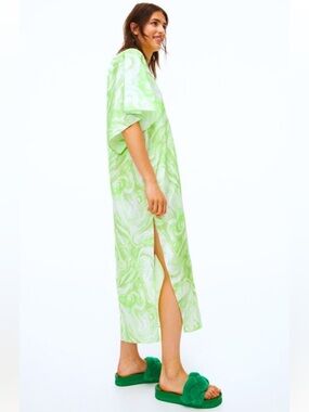 H&M Light Green Marble-Print Kimono